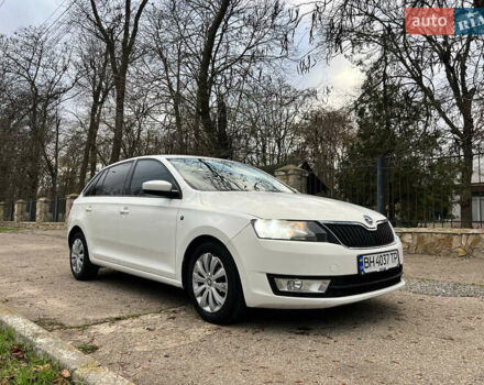 Белый Шкода Рапид, объемом двигателя 1.2 л и пробегом 192 тыс. км за 6500 $, фото 9 на Automoto.ua