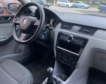 Белый Шкода Рапид, объемом двигателя 1.4 л и пробегом 235 тыс. км за 6700 $, фото 15 на Automoto.ua