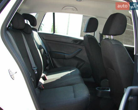 Белый Шкода Рапид, объемом двигателя 1.6 л и пробегом 223 тыс. км за 8300 $, фото 13 на Automoto.ua