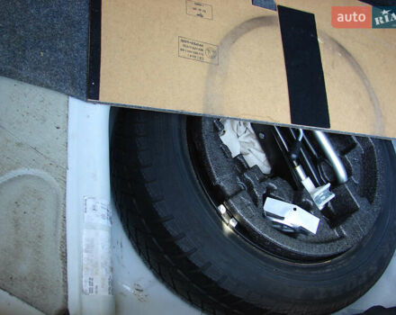 Белый Шкода Рапид, объемом двигателя 1.6 л и пробегом 223 тыс. км за 8300 $, фото 20 на Automoto.ua