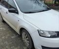 Белый Шкода Рапид, объемом двигателя 1.6 л и пробегом 207 тыс. км за 7500 $, фото 3 на Automoto.ua