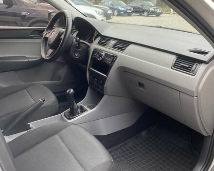 Білий Шкода Рапід, об'ємом двигуна 1.42 л та пробігом 235 тис. км за 6700 $, фото 15 на Automoto.ua