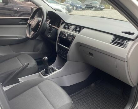 Белый Шкода Рапид, объемом двигателя 1.4 л и пробегом 235 тыс. км за 6700 $, фото 14 на Automoto.ua