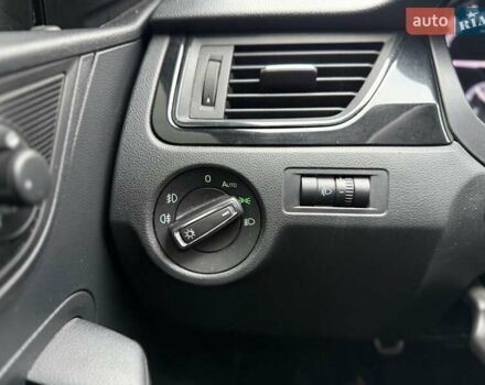 Белый Шкода Рапид, объемом двигателя 1.6 л и пробегом 249 тыс. км за 10900 $, фото 20 на Automoto.ua