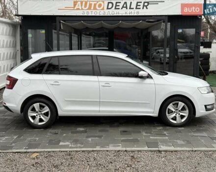 Белый Шкода Рапид, объемом двигателя 1.6 л и пробегом 249 тыс. км за 10900 $, фото 12 на Automoto.ua