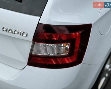 Белый Шкода Рапид, объемом двигателя 1.6 л и пробегом 249 тыс. км за 10900 $, фото 11 на Automoto.ua