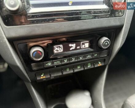 Белый Шкода Рапид, объемом двигателя 1.6 л и пробегом 249 тыс. км за 10900 $, фото 28 на Automoto.ua