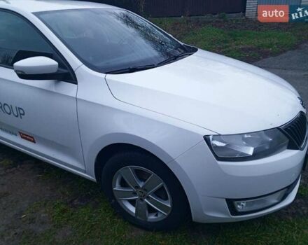 Белый Шкода Рапид, объемом двигателя 1.2 л и пробегом 220 тыс. км за 7500 $, фото 11 на Automoto.ua