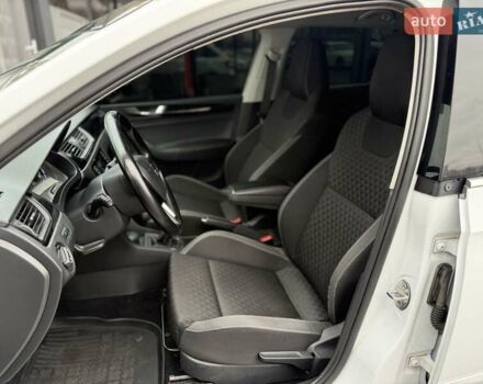 Белый Шкода Рапид, объемом двигателя 1.6 л и пробегом 249 тыс. км за 10900 $, фото 19 на Automoto.ua