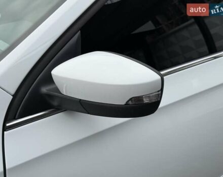 Белый Шкода Рапид, объемом двигателя 1.6 л и пробегом 249 тыс. км за 10900 $, фото 5 на Automoto.ua