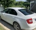 Белый Шкода Рапид, объемом двигателя 1.4 л и пробегом 175 тыс. км за 9500 $, фото 1 на Automoto.ua