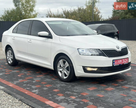 Белый Шкода Рапид, объемом двигателя 1.6 л и пробегом 220 тыс. км за 9800 $, фото 8 на Automoto.ua