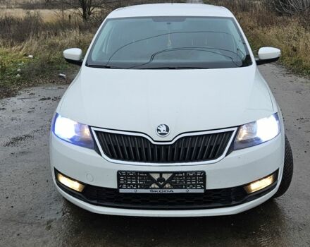 Белый Шкода Рапид, объемом двигателя 0 л и пробегом 255 тыс. км за 8200 $, фото 4 на Automoto.ua