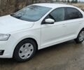 Белый Шкода Рапид, объемом двигателя 0 л и пробегом 255 тыс. км за 8200 $, фото 1 на Automoto.ua