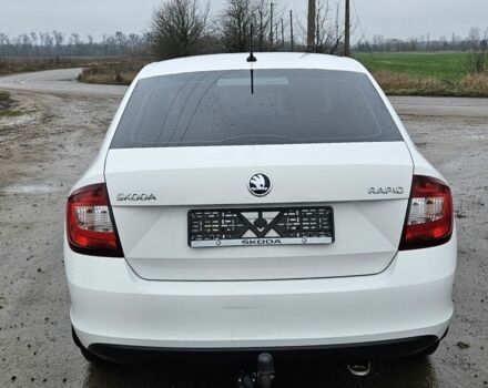 Белый Шкода Рапид, объемом двигателя 0 л и пробегом 255 тыс. км за 8200 $, фото 1 на Automoto.ua