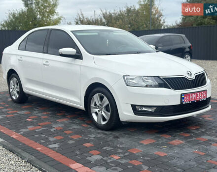 Белый Шкода Рапид, объемом двигателя 1.6 л и пробегом 220 тыс. км за 9800 $, фото 16 на Automoto.ua