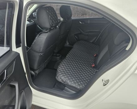 Білий Шкода Рапід, об'ємом двигуна 1.2 л та пробігом 110 тис. км за 7800 $, фото 13 на Automoto.ua