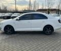 Белый Шкода Рапид, объемом двигателя 1.6 л и пробегом 189 тыс. км за 7900 $, фото 3 на Automoto.ua