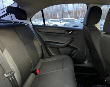 Белый Шкода Рапид, объемом двигателя 1.6 л и пробегом 189 тыс. км за 7900 $, фото 18 на Automoto.ua