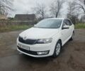 Білий Шкода Рапід, об'ємом двигуна 1.2 л та пробігом 110 тис. км за 7800 $, фото 1 на Automoto.ua