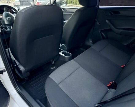 Белый Шкода Рапид, объемом двигателя 1.6 л и пробегом 221 тыс. км за 6200 $, фото 11 на Automoto.ua