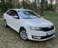 Белый Шкода Рапид, объемом двигателя 1.2 л и пробегом 230 тыс. км за 6000 $, фото 1 на Automoto.ua