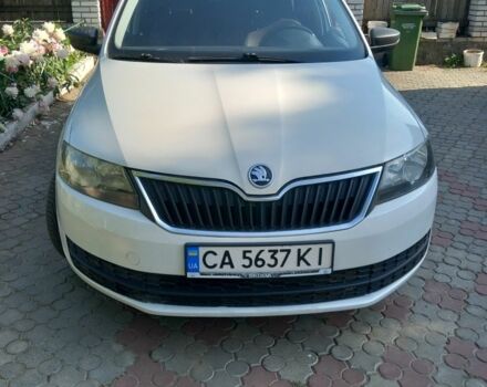 Белый Шкода Рапид, объемом двигателя 1.6 л и пробегом 235 тыс. км за 7500 $, фото 1 на Automoto.ua