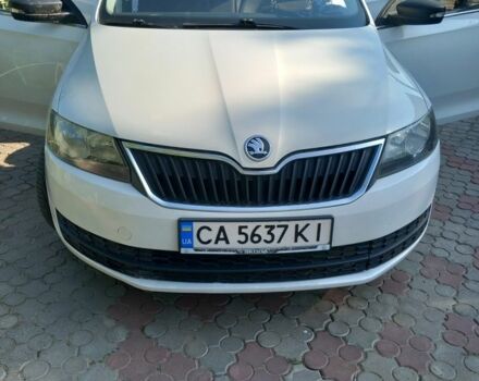 Белый Шкода Рапид, объемом двигателя 1.6 л и пробегом 235 тыс. км за 7500 $, фото 3 на Automoto.ua