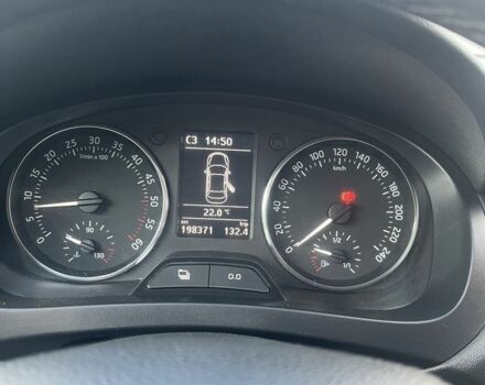 Белый Шкода Рапид, объемом двигателя 1.6 л и пробегом 198 тыс. км за 7650 $, фото 6 на Automoto.ua