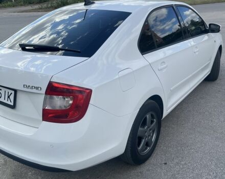 Белый Шкода Рапид, объемом двигателя 1.6 л и пробегом 198 тыс. км за 7650 $, фото 4 на Automoto.ua