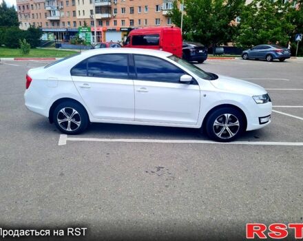 Білий Шкода Рапід, об'ємом двигуна 1.2 л та пробігом 170 тис. км за 7300 $, фото 4 на Automoto.ua