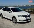 Белый Шкода Рапид, объемом двигателя 1.2 л и пробегом 100 тыс. км за 9000 $, фото 1 на Automoto.ua