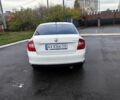 Шкода Рапид 2013 в Харькове на Automoto.ua Белый Шкода Рапид, объемом двигателя 1.2 л и пробегом 177 тыс. км за 6500 $, фото 4 на Automoto.ua