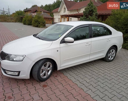 Шкода Рапид 2013 в Шепетовке на Automoto.ua Белый Шкода Рапид, объемом двигателя 1.6 л и пробегом 281 тыс. км за 8200 $, фото 16 на Automoto.ua