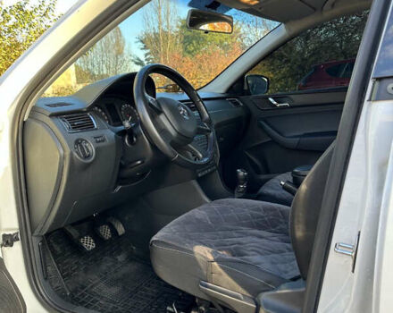 Шкода Рапид 2013 в Киеве на Automoto.ua Белый Шкода Рапид, объемом двигателя 1.6 л и пробегом 200 тыс. км за 8500 $, фото 11 на Automoto.ua