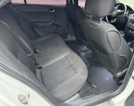 Білий Шкода Рапід, об'ємом двигуна 1.6 л та пробігом 241 тис. км за 6000 $, фото 6 на Automoto.ua