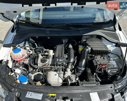 Белый Шкода Рапид, объемом двигателя 1.2 л и пробегом 132 тыс. км за 8500 $, фото 5 на Automoto.ua