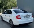 Белый Шкода Рапид, объемом двигателя 1.6 л и пробегом 187 тыс. км за 6900 $, фото 1 на Automoto.ua