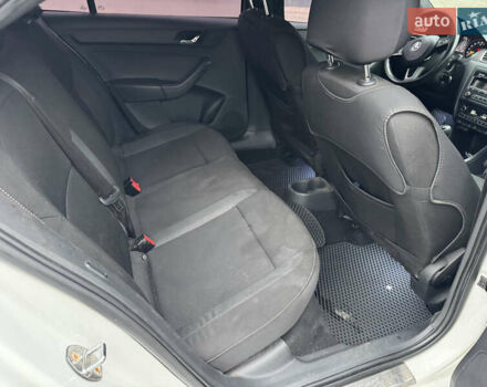 Білий Шкода Рапід, об'ємом двигуна 1.6 л та пробігом 241 тис. км за 6000 $, фото 9 на Automoto.ua