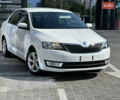 Белый Шкода Рапид, объемом двигателя 1.2 л и пробегом 132 тыс. км за 8500 $, фото 4 на Automoto.ua