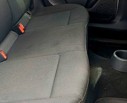 Білий Шкода Рапід, об'ємом двигуна 1.2 л та пробігом 170 тис. км за 7300 $, фото 6 на Automoto.ua