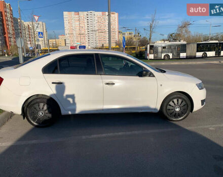 Белый Шкода Рапид, объемом двигателя 1.2 л и пробегом 531 тыс. км за 5199 $, фото 7 на Automoto.ua
