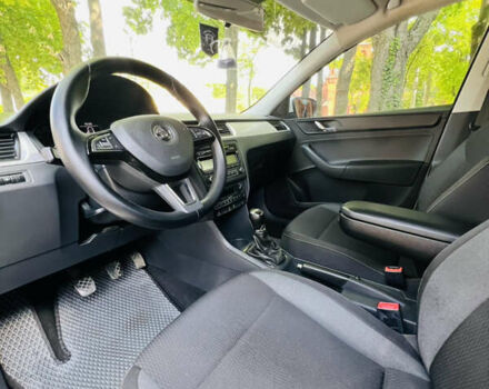 Білий Шкода Рапід, об'ємом двигуна 0 л та пробігом 255 тис. км за 8200 $, фото 13 на Automoto.ua
