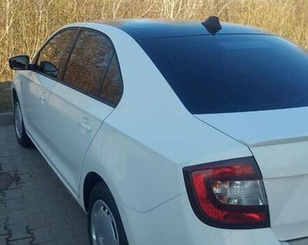 Белый Шкода Рапид, объемом двигателя 1.2 л и пробегом 122 тыс. км за 7500 $, фото 5 на Automoto.ua