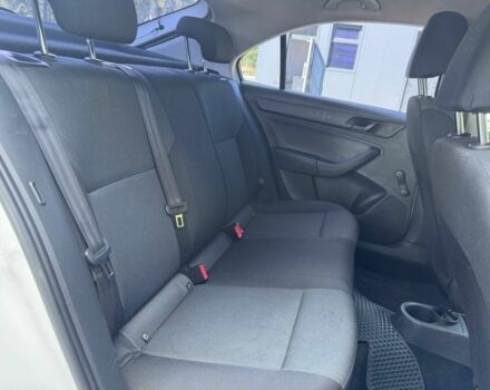 Белый Шкода Рапид, объемом двигателя 1.6 л и пробегом 187 тыс. км за 6900 $, фото 7 на Automoto.ua