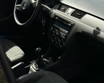 Білий Шкода Рапід, об'ємом двигуна 1.2 л та пробігом 196 тис. км за 6900 $, фото 7 на Automoto.ua