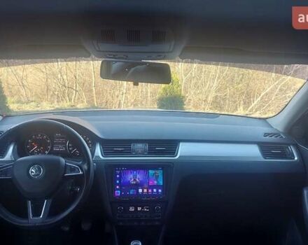 Белый Шкода Рапид, объемом двигателя 1.2 л и пробегом 122 тыс. км за 7500 $, фото 12 на Automoto.ua