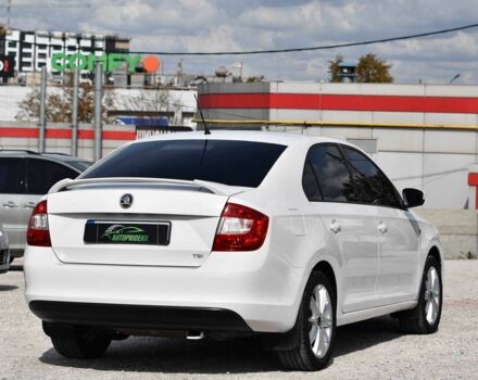 Белый Шкода Рапид, объемом двигателя 1.2 л и пробегом 144 тыс. км за 7999 $, фото 2 на Automoto.ua