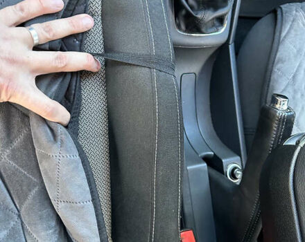 Шкода Рапид 2013 в Киеве на Automoto.ua Белый Шкода Рапид, объемом двигателя 1.6 л и пробегом 200 тыс. км за 8500 $, фото 21 на Automoto.ua