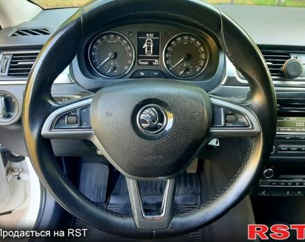 Белый Шкода Рапид, объемом двигателя 1.6 л и пробегом 193 тыс. км за 8300 $, фото 11 на Automoto.ua